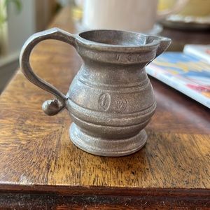 🇺🇸 Mini Pitcher